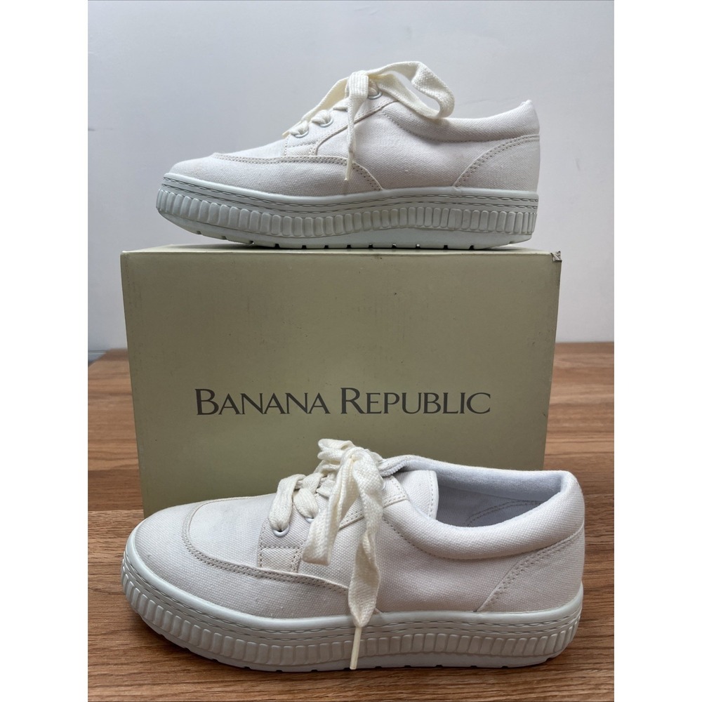 Banana Republic Park Sneakers‎ Women's Size 6 White Lace Up Canvas NEW